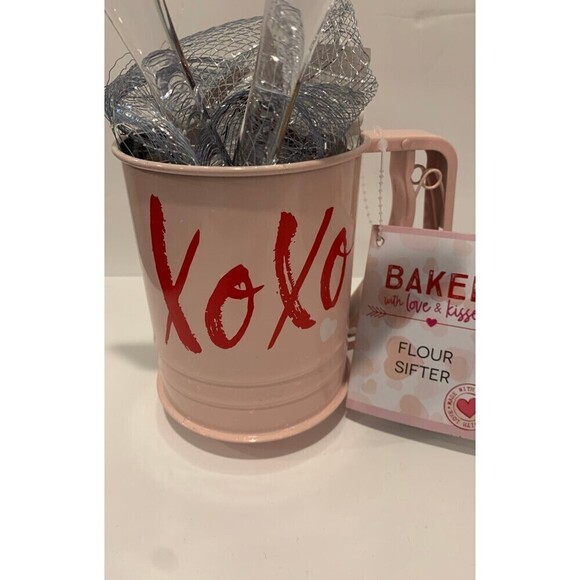 NEW Flour Sifter with Spatulas Valentines Gift Set - Picture 2 of 3